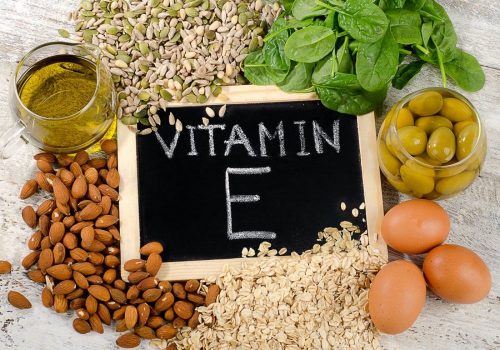 Vitamin E là gì? Tại sao nhiều chị em sử dụng vitamin E đến vậy?