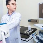 Gội Đầu Dưỡng Sinh: Thư Giãn Hay Rước Họa? Cảnh Báo Từ Chuyên Gia